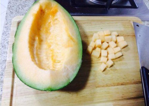 护士吃哈密瓜视频大全免费,甜蜜瞬间免费视频大盘点